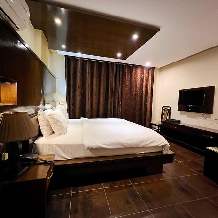 Bling Hotel International มุลตาน ภายนอก รูปภาพ