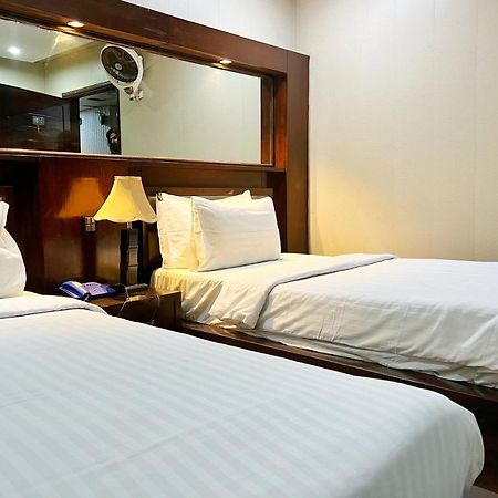 Bling Hotel International มุลตาน ภายนอก รูปภาพ