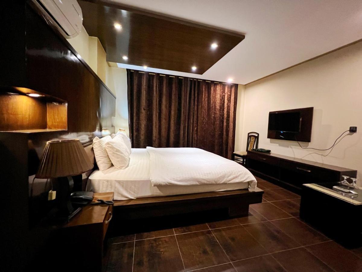 Bling Hotel International มุลตาน ภายนอก รูปภาพ