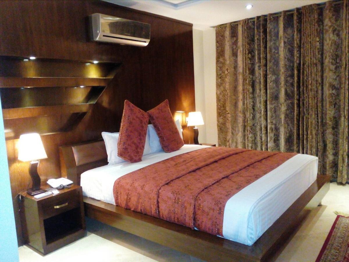 Bling Hotel International มุลตาน ภายนอก รูปภาพ