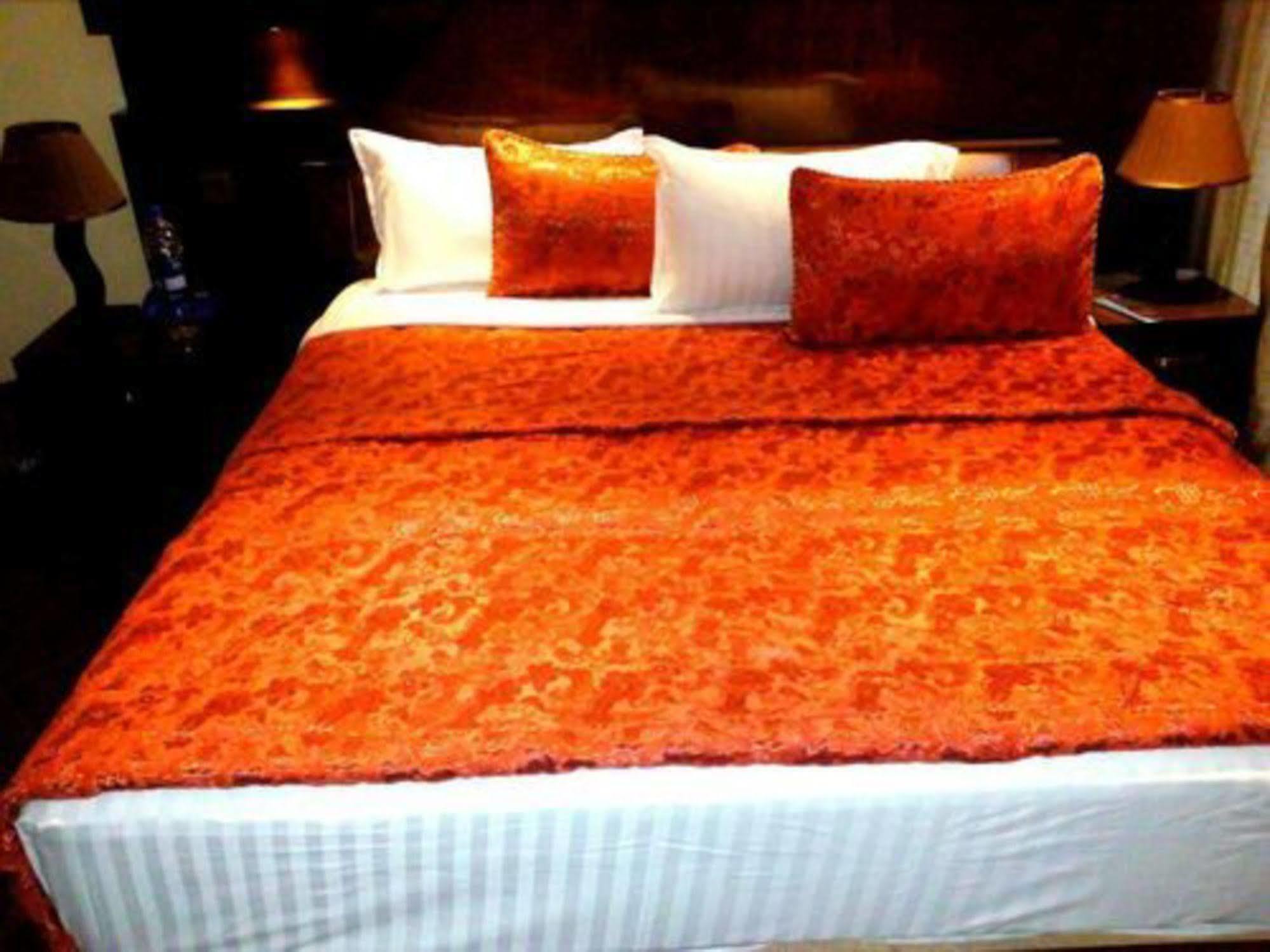 Bling Hotel International มุลตาน ภายนอก รูปภาพ