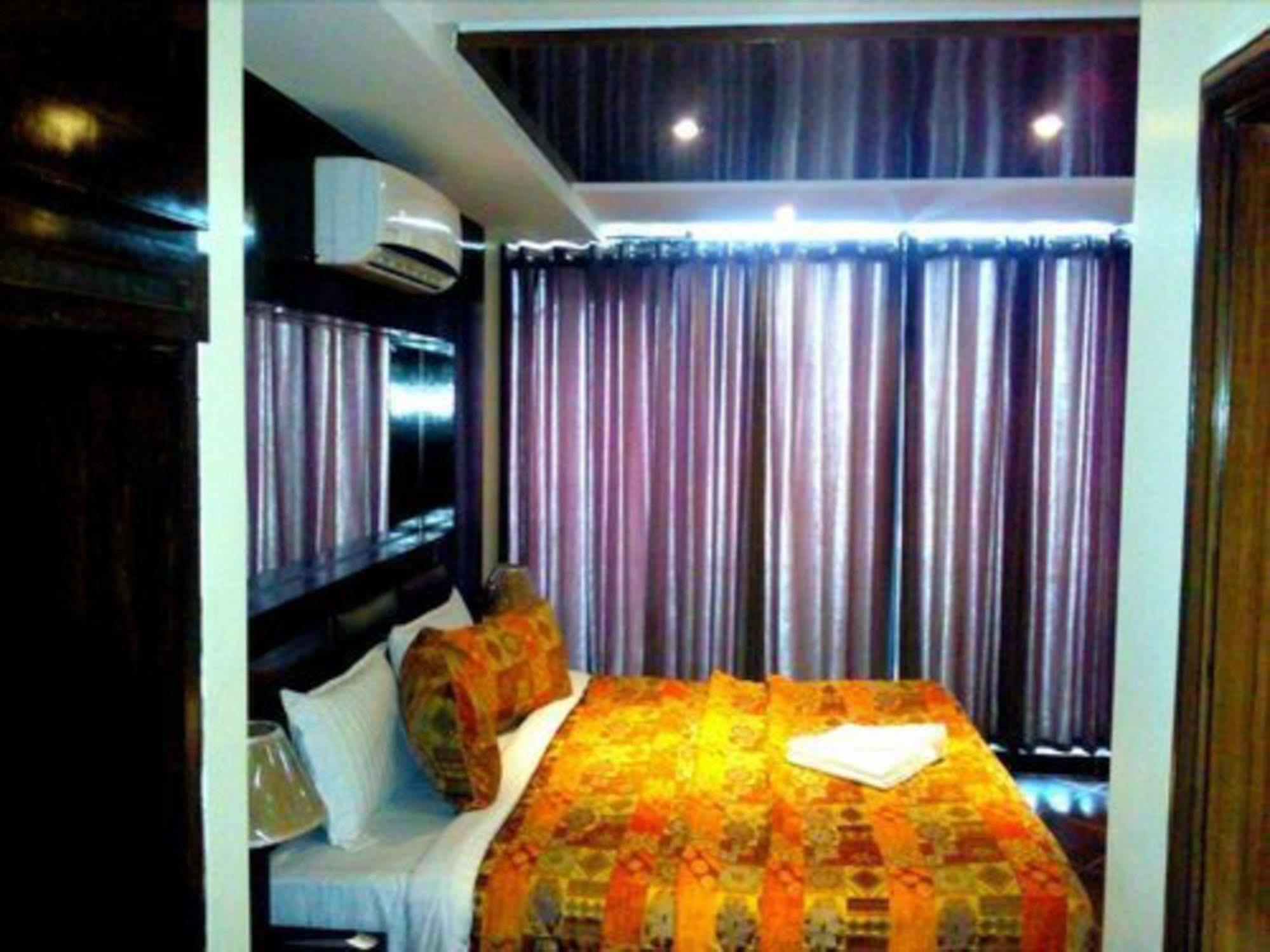 Bling Hotel International มุลตาน ภายนอก รูปภาพ